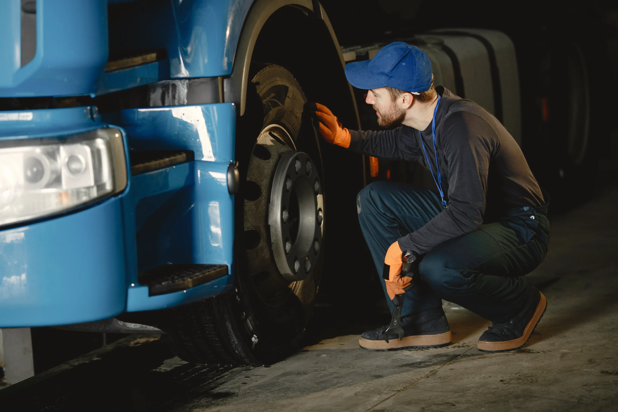 How Can Fleet Operators Prevent Tyre Blowouts and Common Issues?